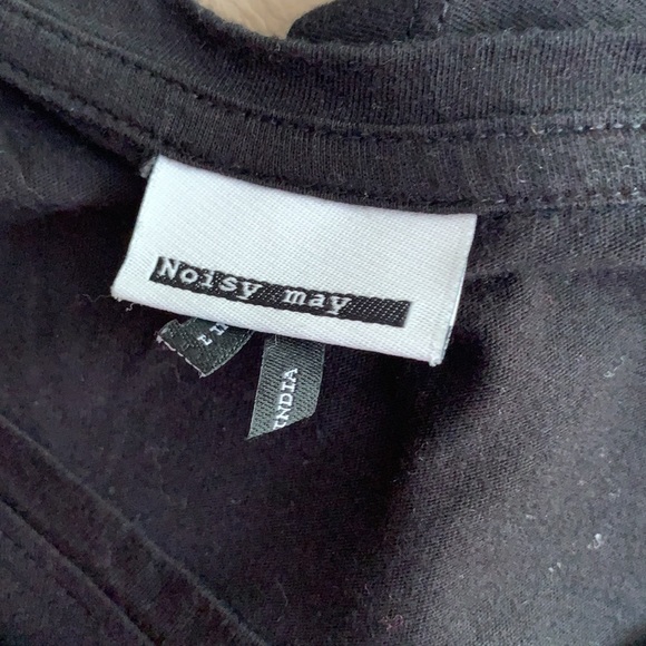 NOISY May 100% Cotton Basic Black Tee Top high low - Picture 2 of 2